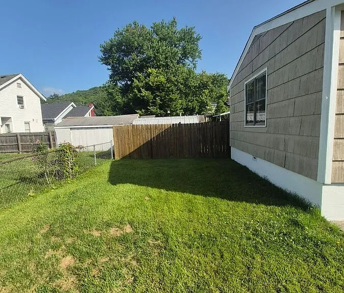 2717 Dakota Ave — Photo 12