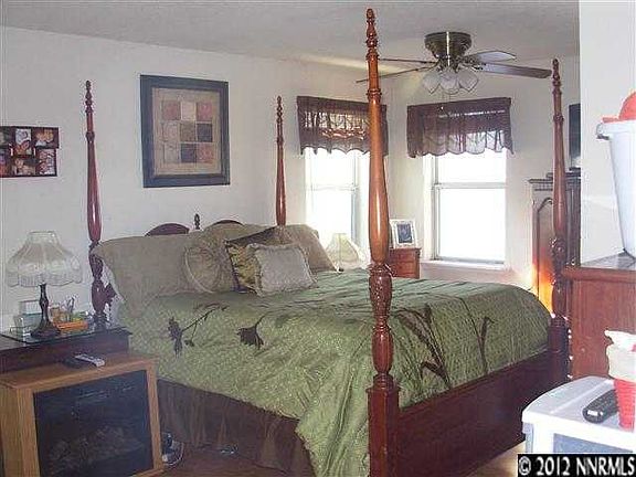 5th image of 305 Valley Dr