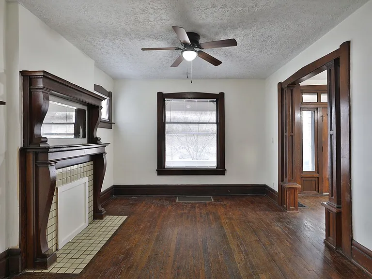 229 E 11th Ave — Photo 11