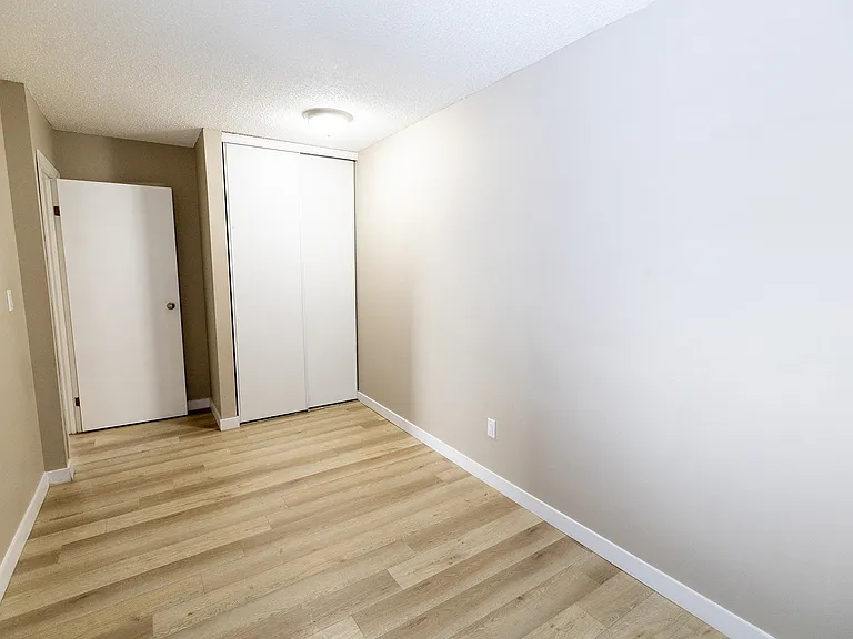 11611 Oakfield Dr SW — Photo 38