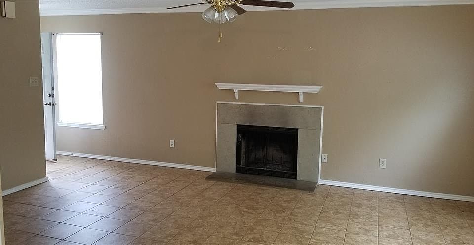 2nd image of 4007 Southern Charm Ct