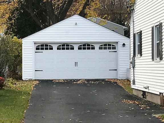 2nd image of 1023 N Rath Ave