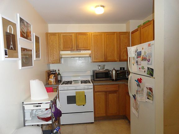 4th image of 2015 38th St #2