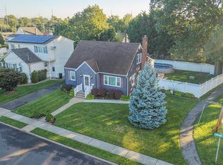 2297 Girard Place, Merrick, NY 11566