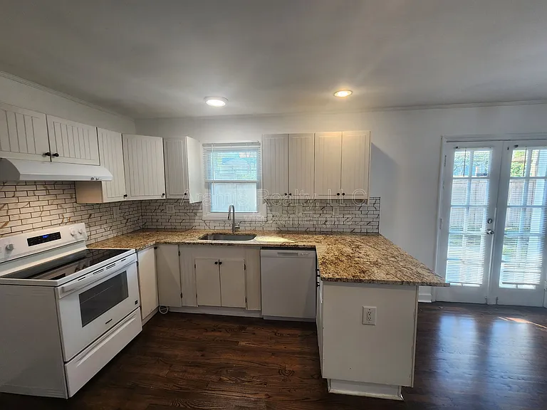 3545 Orchard St — Photo 4