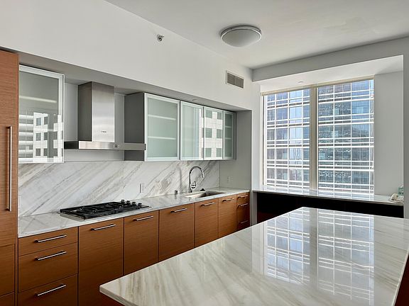 3rd image of 301 Mission St APT 34A