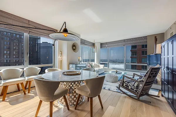 Sold by Compass | media 2