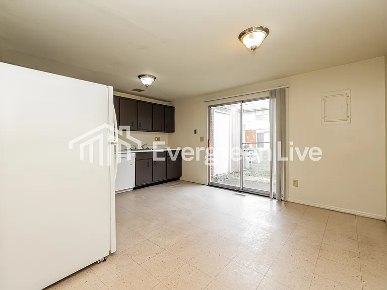 7560 Mount Whitney St — Photo 6
