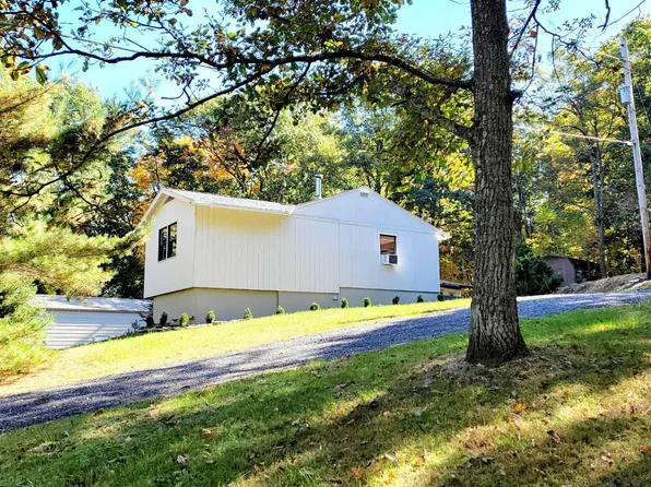 207 Willow Wind Dr, Artemas, PA 17211