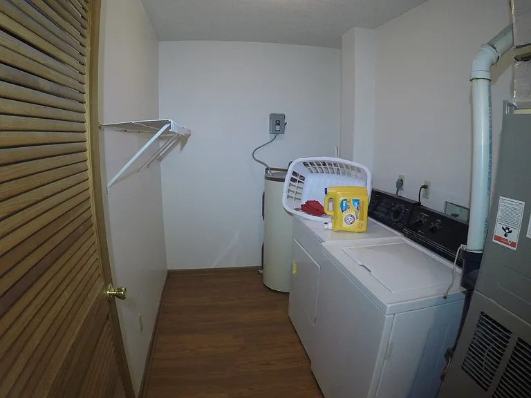 2911-2915 Horizon Dr. — Photo 11