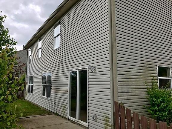 3rd image of 10232 Stillwell Dr