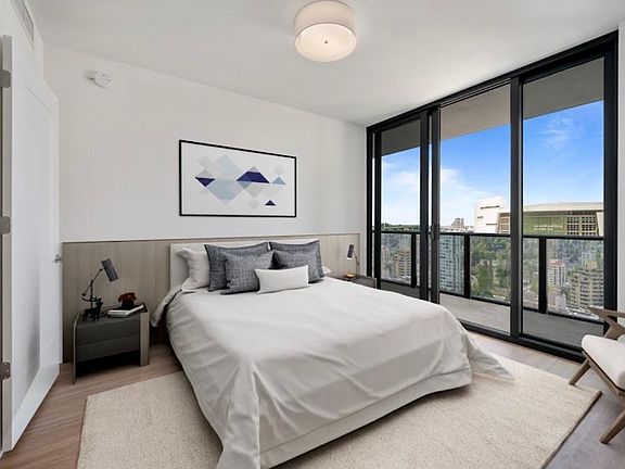 3rd image of 500 NE 2nd Ave #2401