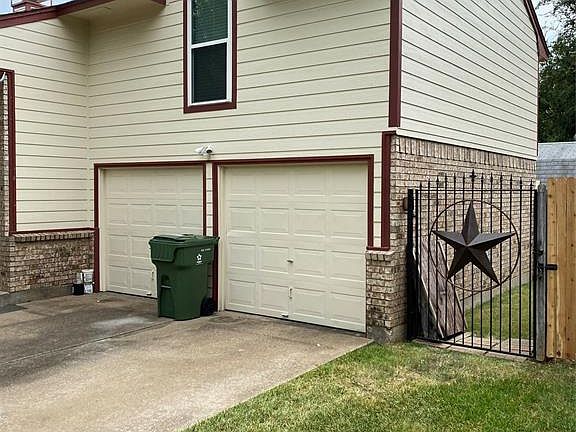 3rd image of 912 Blue Jay Dr