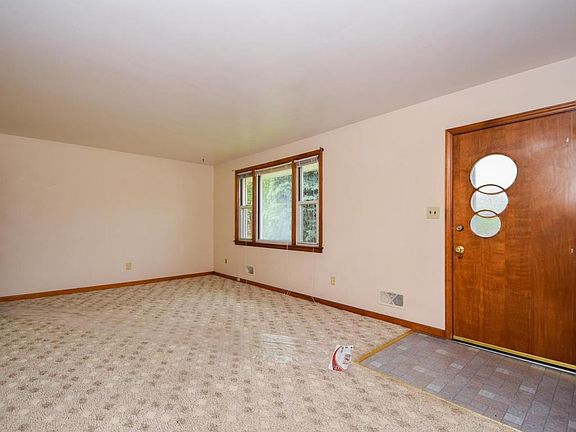 2nd image of 2417 Floraland Dr NW