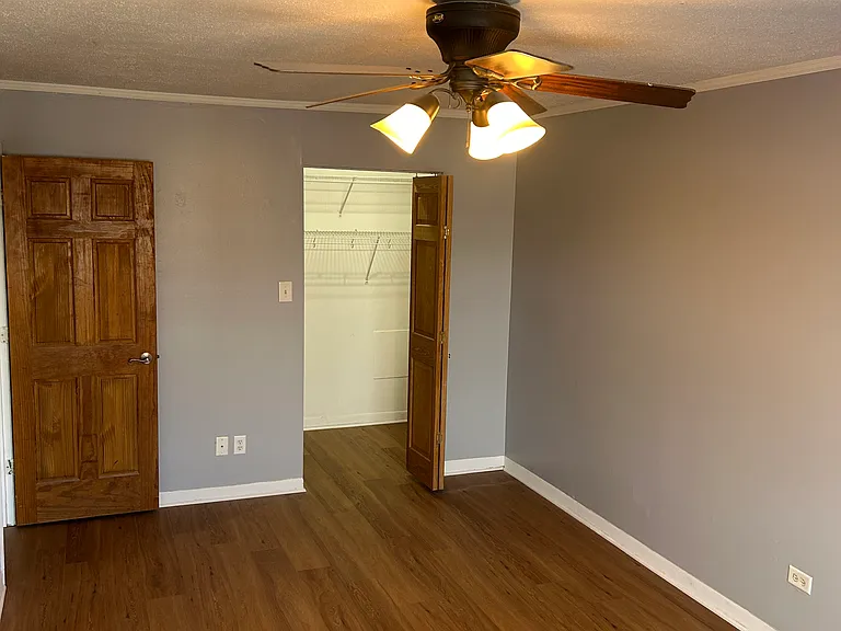 5117 Blodgett Ave #206 — Photo 4