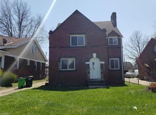 13002 S Parkway Dr, Garfield Hts, OH 44105