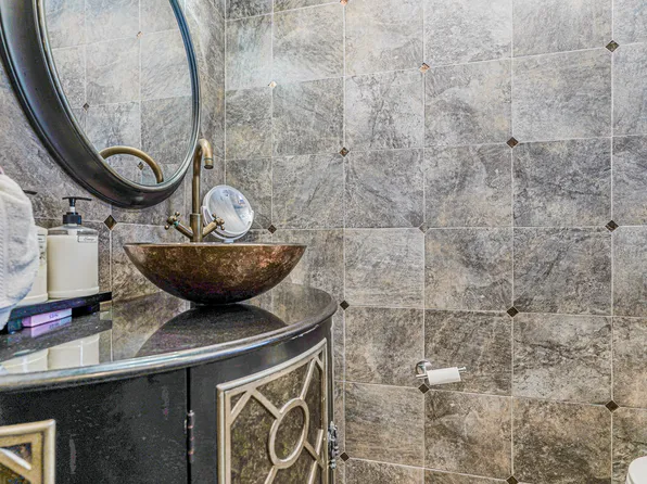 14 Walnut Place image 37 of 47