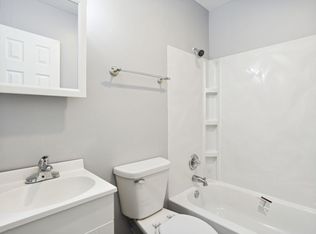 1403 Comanche Dr, Champaign, IL 61821