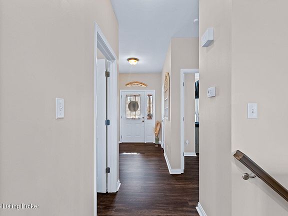 3rd image of 143A Garden View Pl