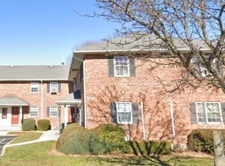 2555 Jerusalem Ave APT 2V, North Bellmore, NY 11710