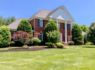 1019 Stirlingshire Dr, Hendersonville, TN 37075