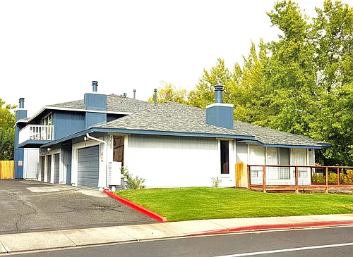 1005 Brinkby Ave Photo 1