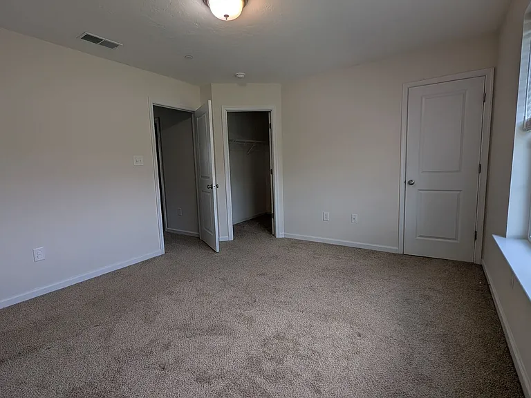 109 Holstein Dr — Photo 11