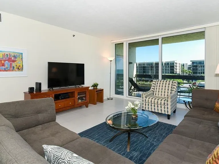 1125 Gulf Of Mexico Dr #403 — Photo 5