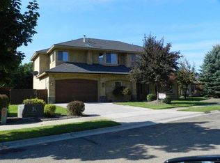243 W Cottonwood Ct, Eagle, ID 83616