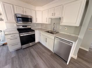 15 Bridge St #17B, Nashua, NH 03060