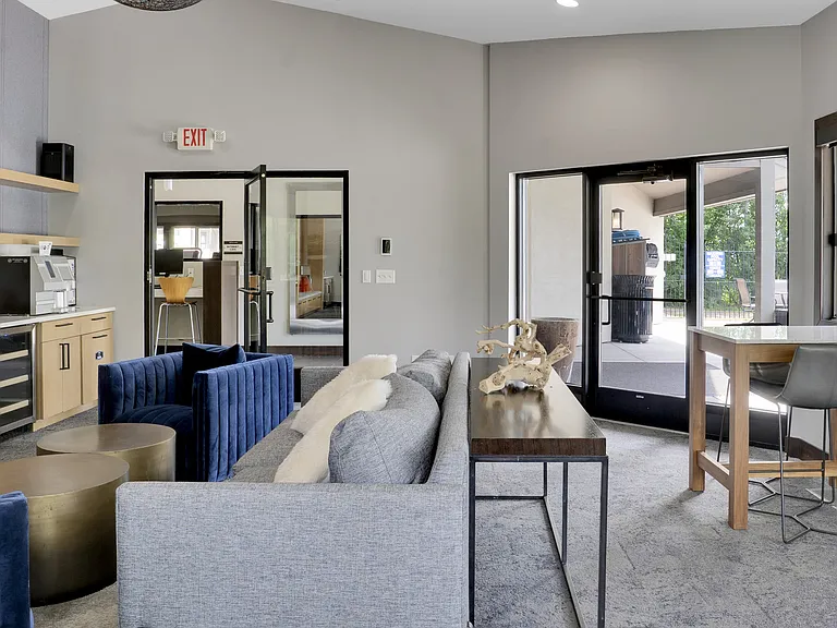 The Woodlands of Minnetonka Apartments — Photo 62