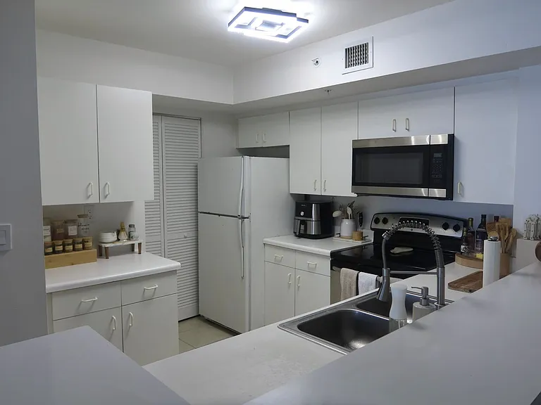 2640 S University Dr #205 — Photo 10