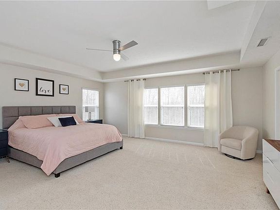 3rd image of 6075 Saw Mill Dr