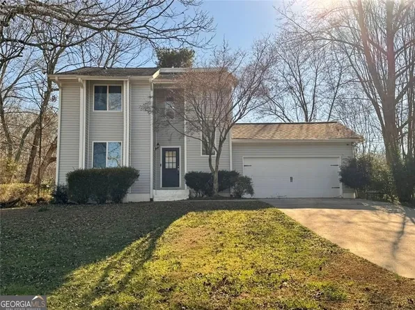 99 Indian Cove Dr, Dawsonville, GA 30534