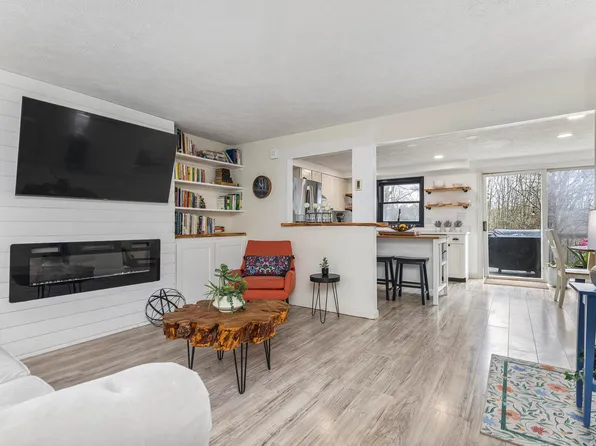 60 Brown Street #17, Kennebunk, ME 04043