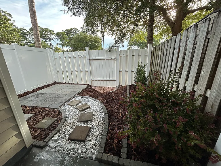 3565 Crepe Myrtle Ct — Photo 14