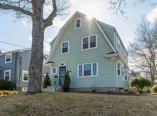 1050 Greenwood Ave, Halifax, NS B3H3L2