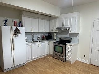 3rd image of 174 Ritson Rd S #201 & 202