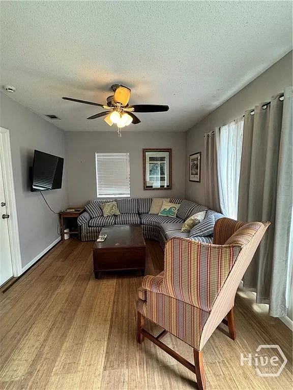 2 bed, 2.0 bath, 800 sqft, $1,800 — Photo 4