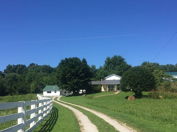 3rd image of 1793 Old Gradyville Rd