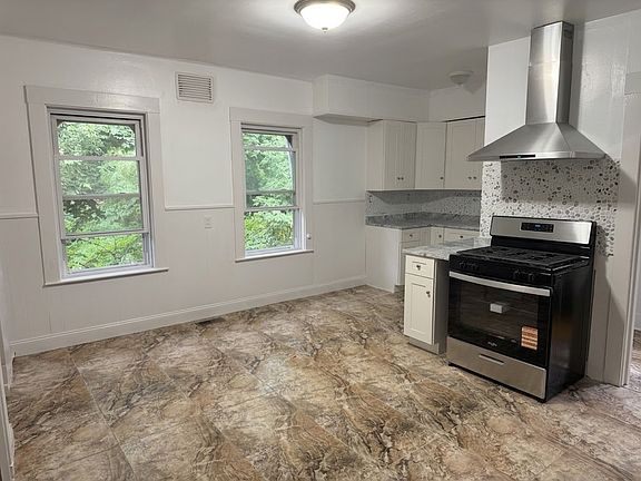2nd image of 26 Walton St Floor 2