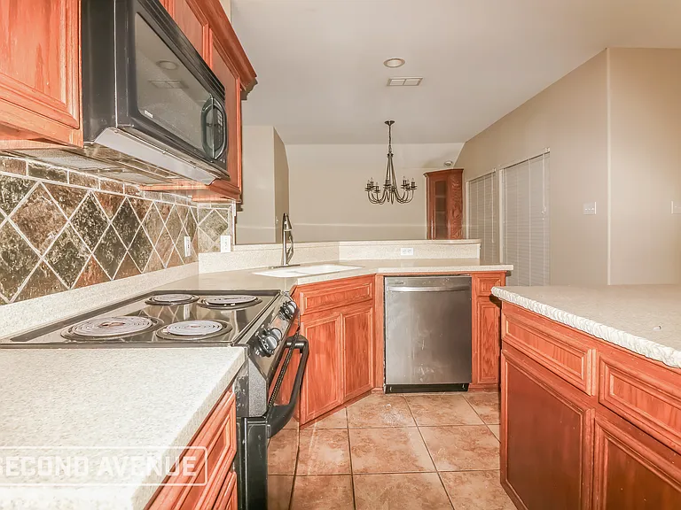 3210 Sonoma Dr — Photo 7
