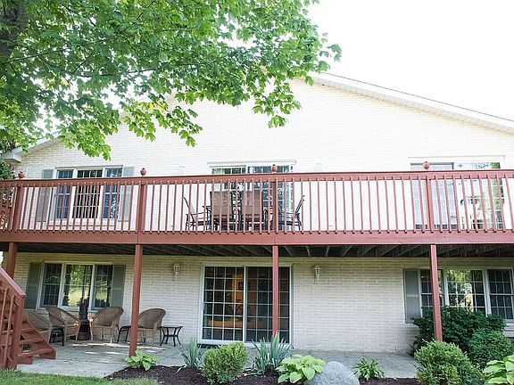 Back Patio & Deck 1