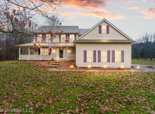 12420 Swann Farm Ln, Brighton, MI