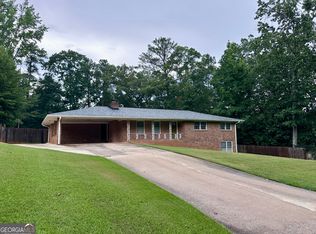 5506 Woodland Dr, Douglasville, GA 30135