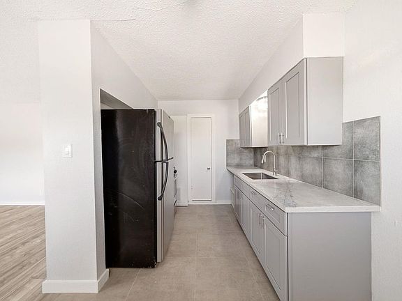 5th image of 5534 Eskridge St APT 4