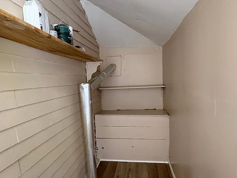 28 Durant Terrace - Red Pod — Photo 14
