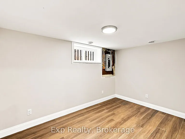 372 Major St #B — Photo 29