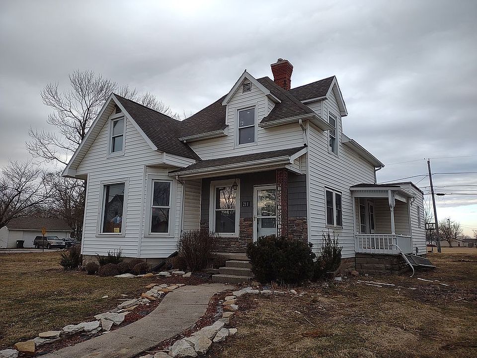 1st image of 211 W Oxford St