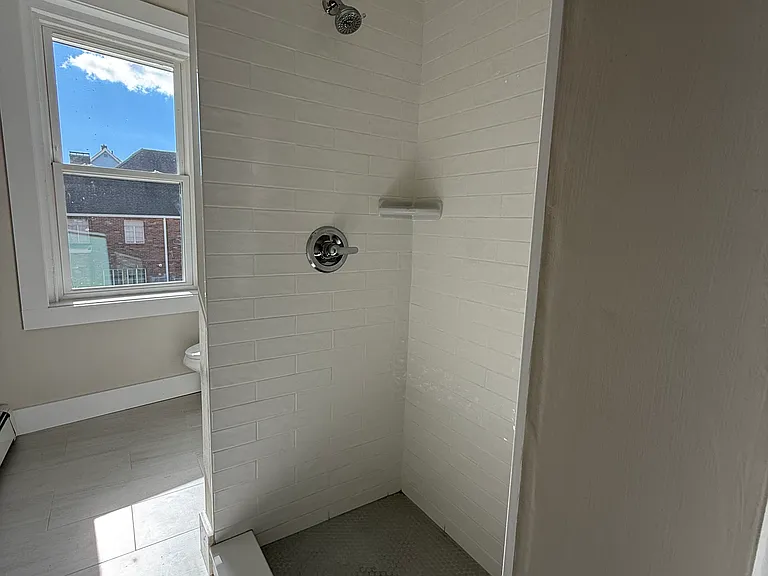 360 Campbell Ave #1 — Photo 3